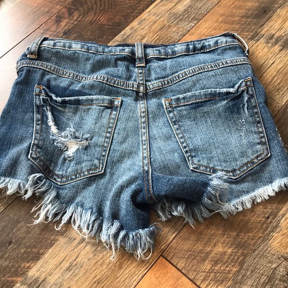 High rise shorts - Picture 3 of 5